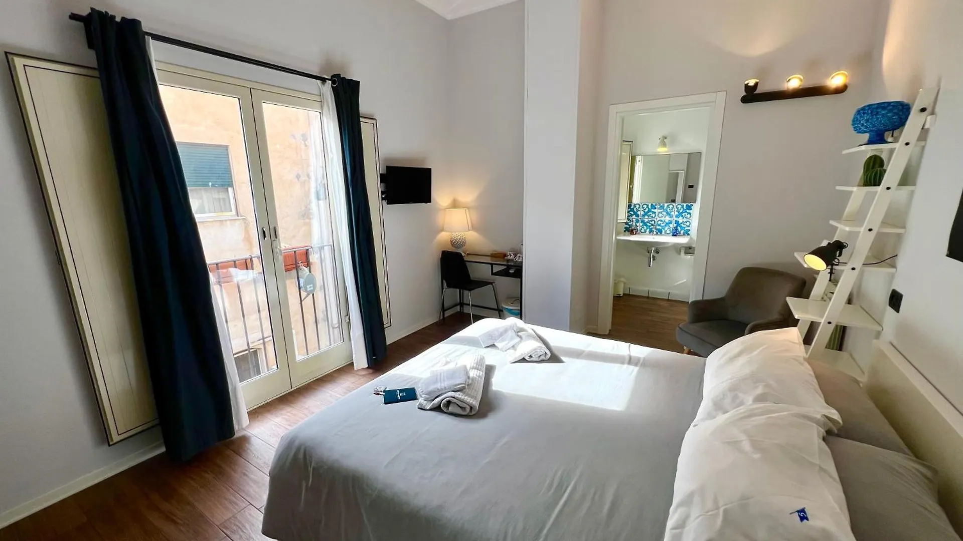 Cortile Umberto I Bed & Breakfast Cefalu
